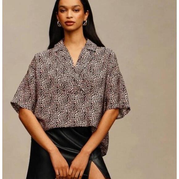 By Anthropologie Dylon Womens S Short-Sleeve Sleep Top Collared Cheetah V Neck - Picture 2 of 9